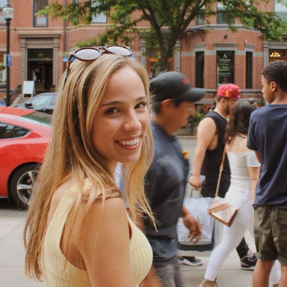 Meet your Posher, Abby - Picture 1 of 1